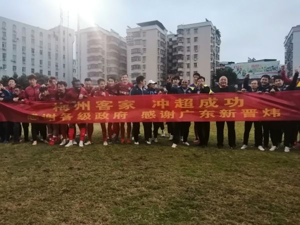 国产成人精品免费视频